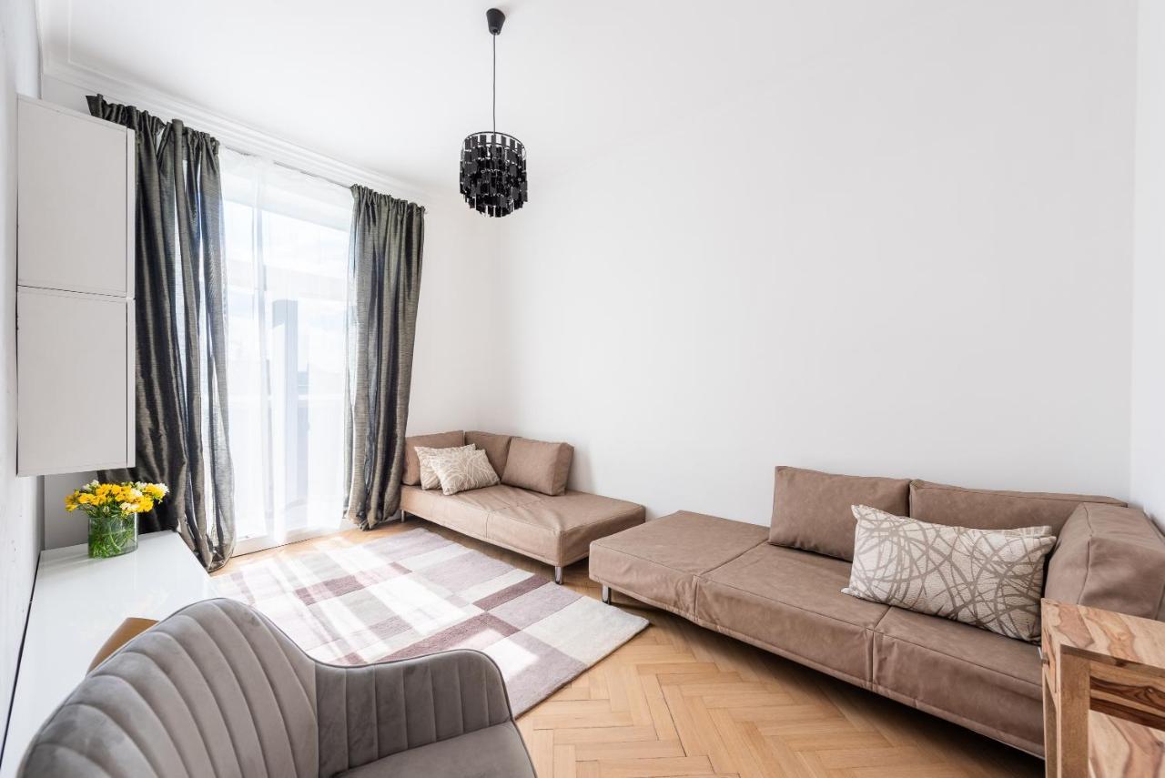 Luxury Apartment With A Balcony And A Terrace Prague Ngoại thất bức ảnh