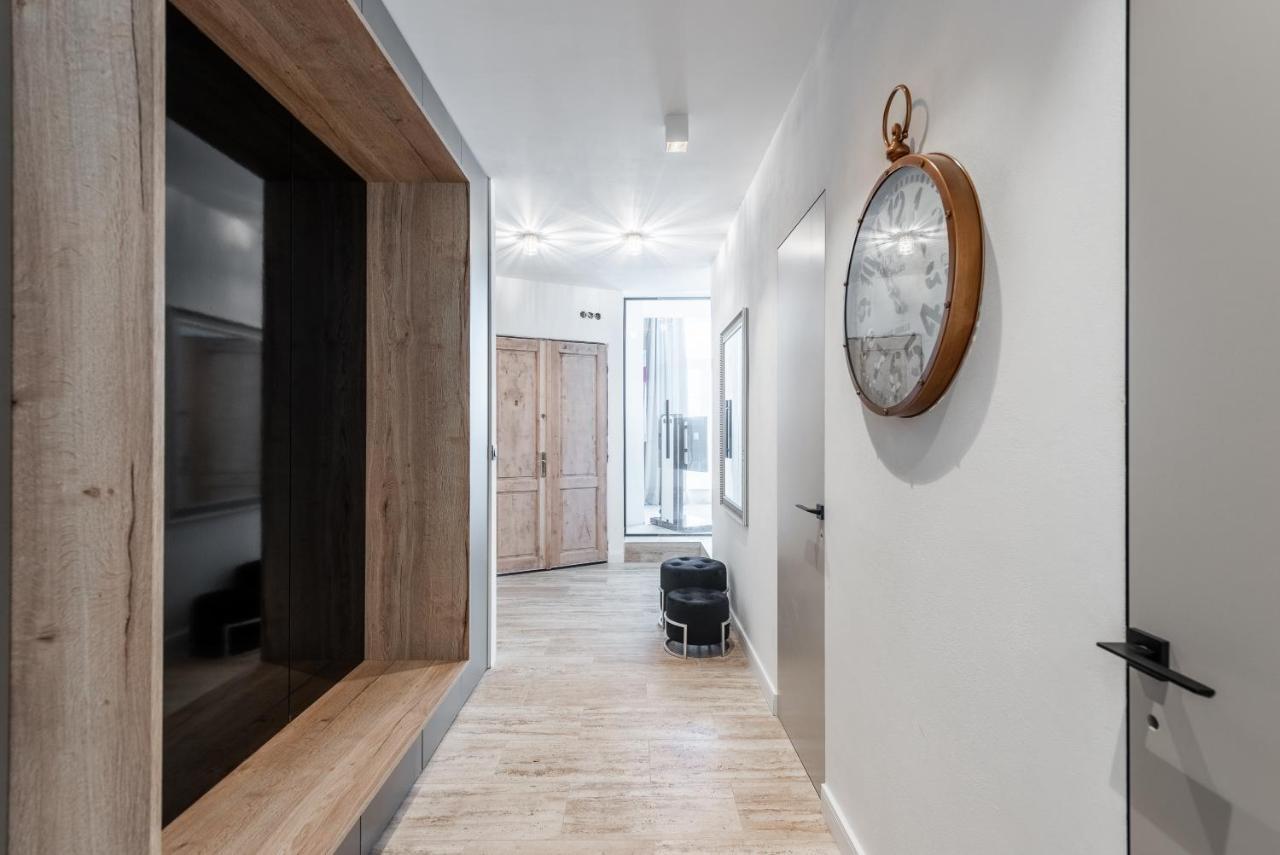 Luxury Apartment With A Balcony And A Terrace Prague Ngoại thất bức ảnh