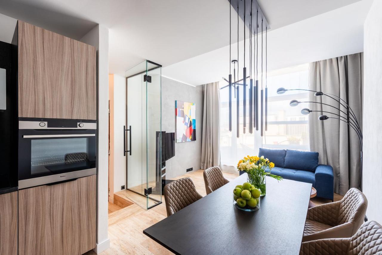 Luxury Apartment With A Balcony And A Terrace Prague Ngoại thất bức ảnh