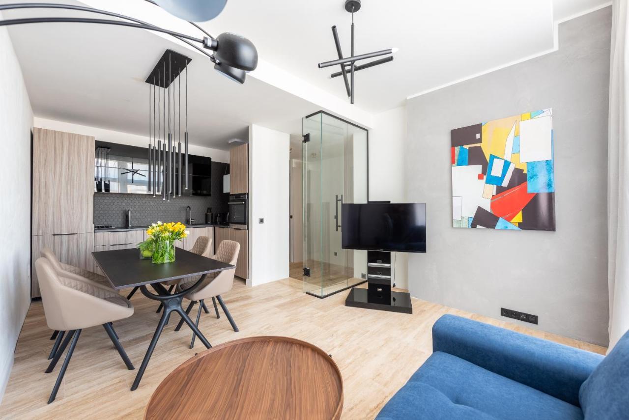 Luxury Apartment With A Balcony And A Terrace Prague Ngoại thất bức ảnh